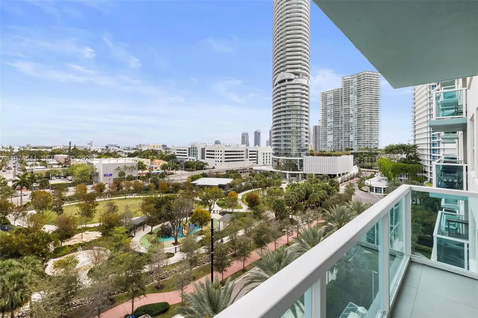 3 bedroom 2 bath Residential for sale at 650 West Ave # 908, Miami Beach FL 33139