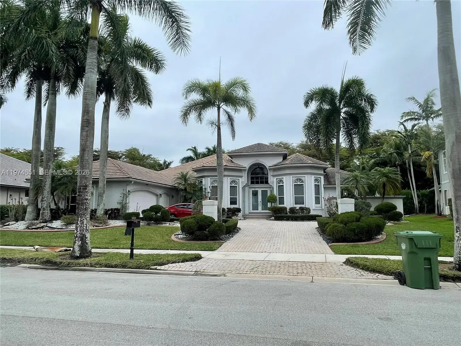 4 bedroom 3 bath Residential for sale at 2503 Provence Cir, Weston FL 33327
