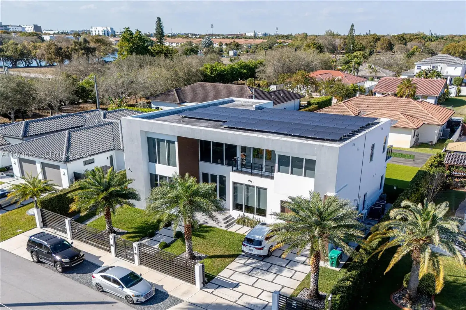 5 bedroom 5 bath Residential for sale at 10181 NW 27th St, Doral FL 33172