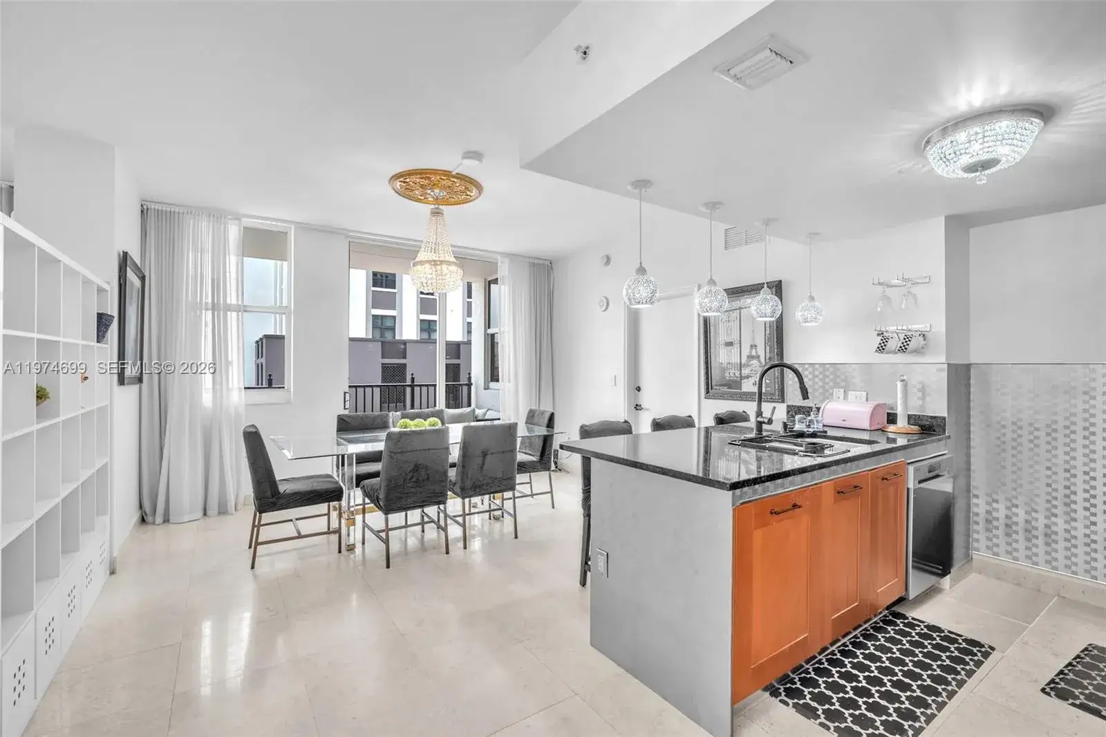 2 bedroom 2 bath Residential for sale at 4100 Salzedo St # 519, Coral Gables FL 33146