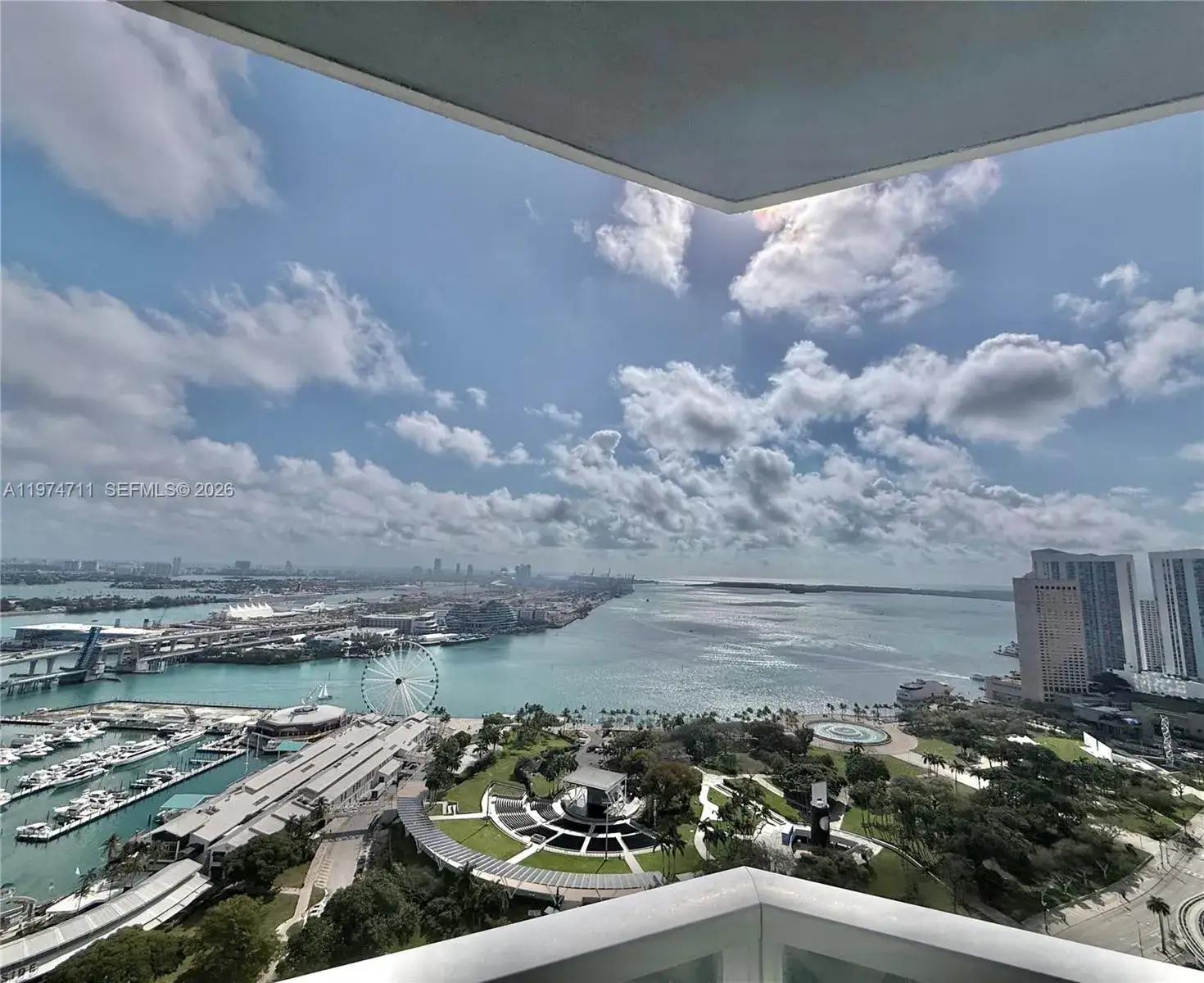 2 bedroom 2 bath Residential Lease for rent at 244 Biscayne Blvd # 3403, Miami FL 33132