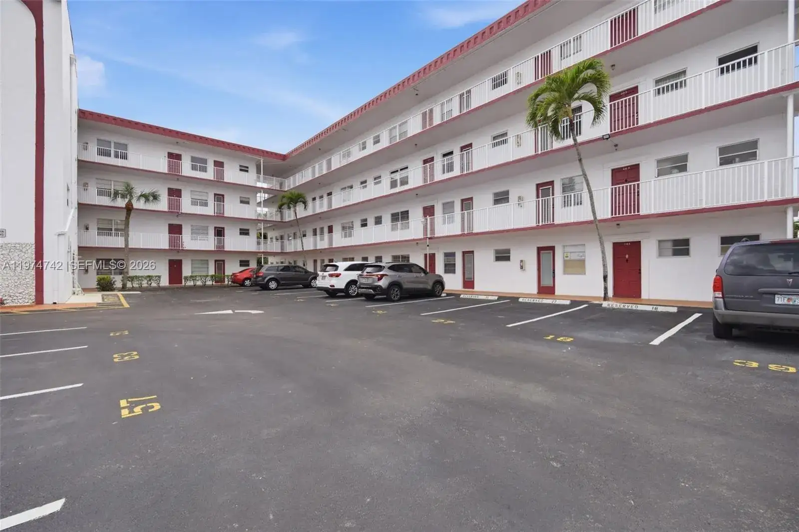 2 bedroom 2 bath Residential for sale at 4270 NW 40th St # 104, Lauderdale Lakes FL 33319