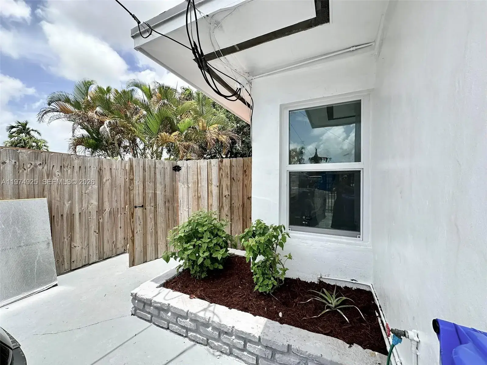 2 bedroom 2 bath Residential Lease for rent at 3461 NW 6th St # 3461, Miami FL 33125