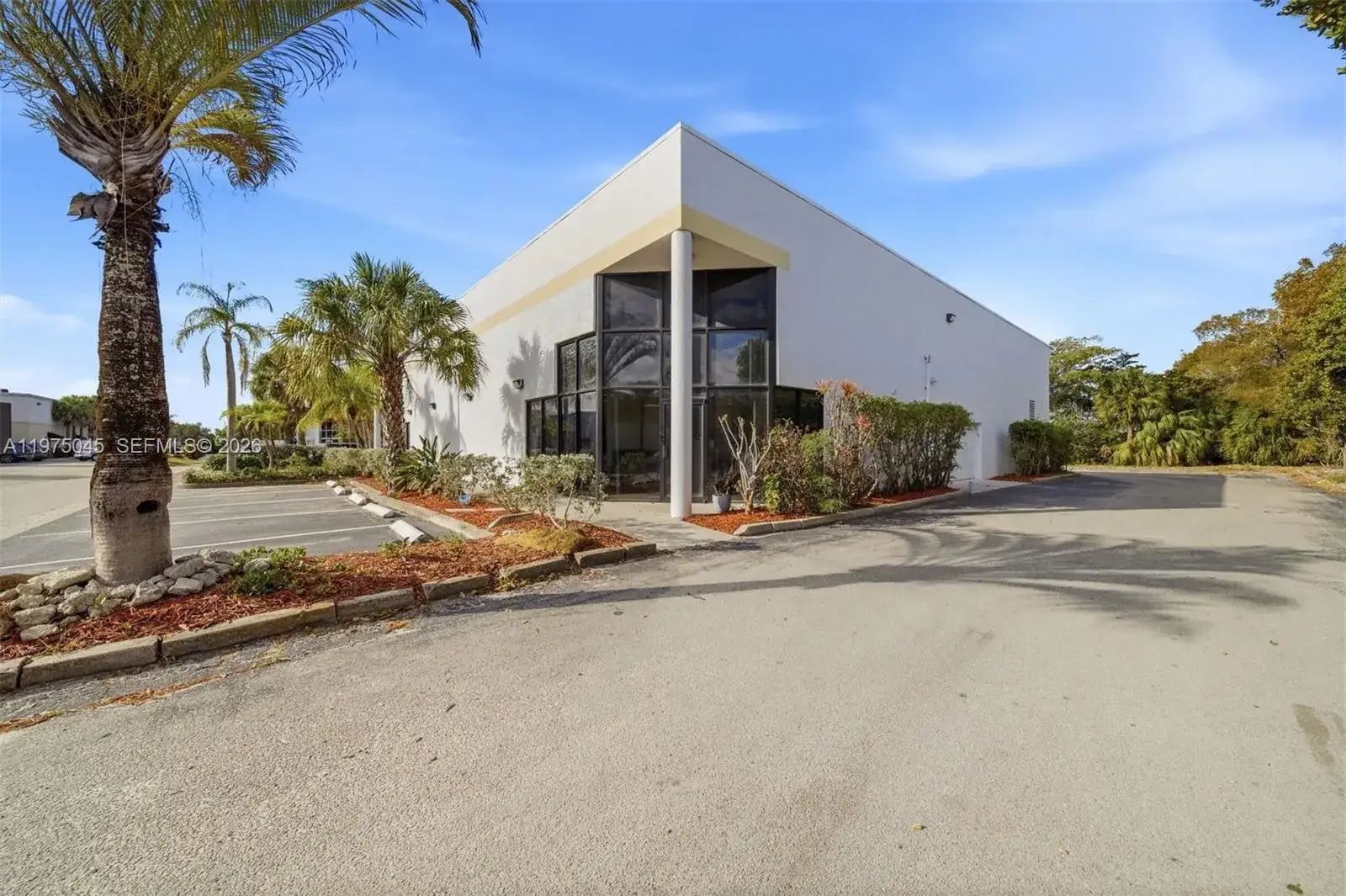Commercial Sale for sale at 2891 NW 22nd Ter, Pompano Beach FL 33069