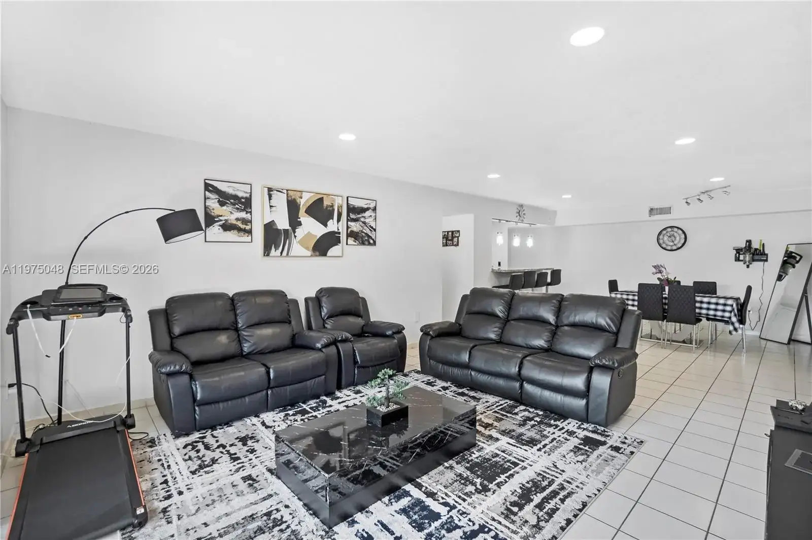 2 bedroom 2 bath Residential for sale at 9403 SW 76th St # Y17, Miami FL 33173