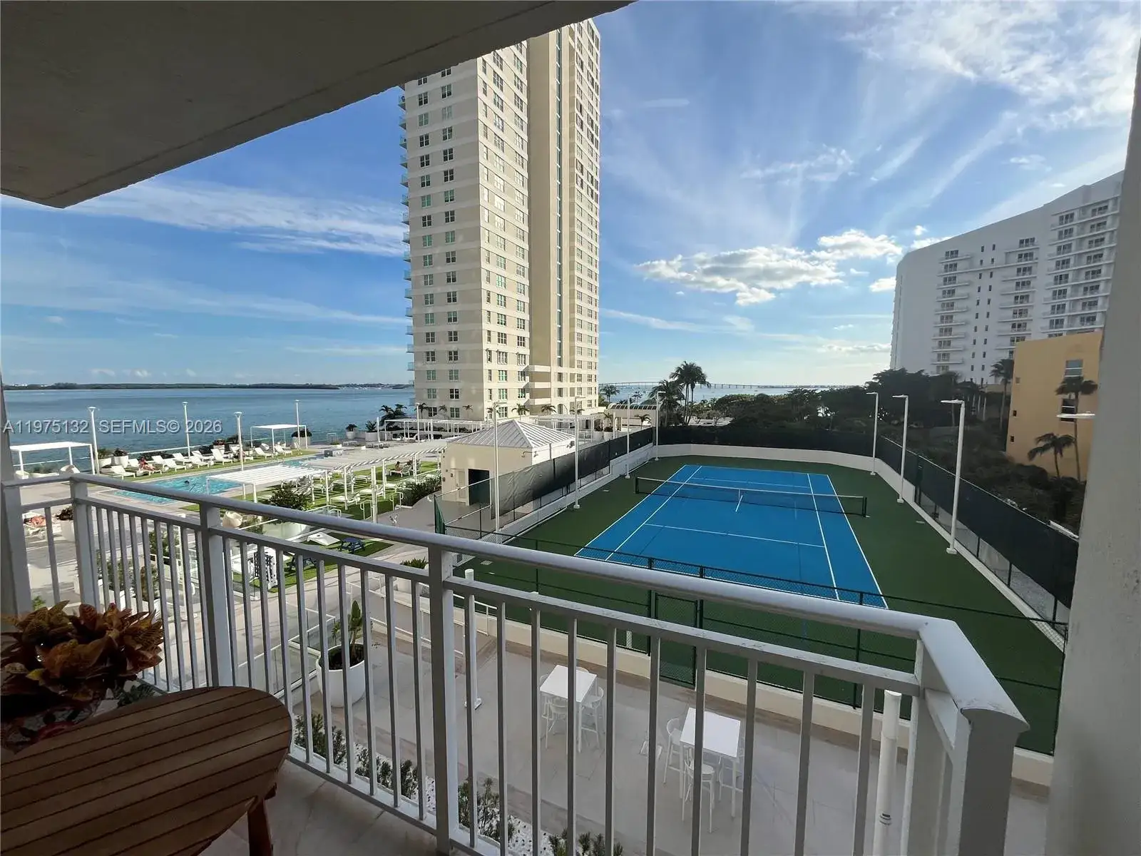 1 bedroom 1 bath Residential for sale at 770 Claughton Island Dr # 606, Miami FL 33131
