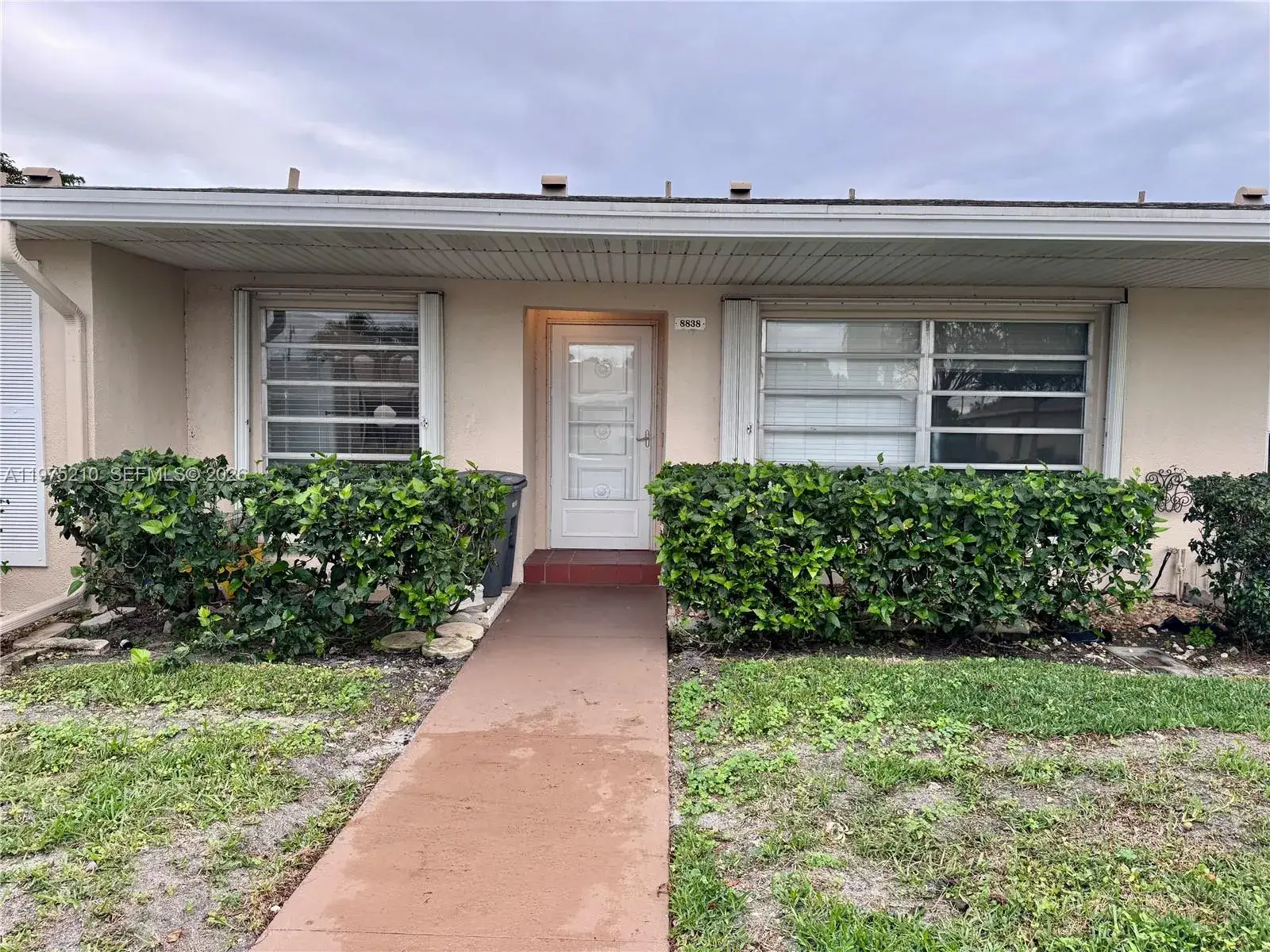 1 bedroom 1 bath Residential for sale at 8838 Bella Vista Dr, Boca Raton FL 33433