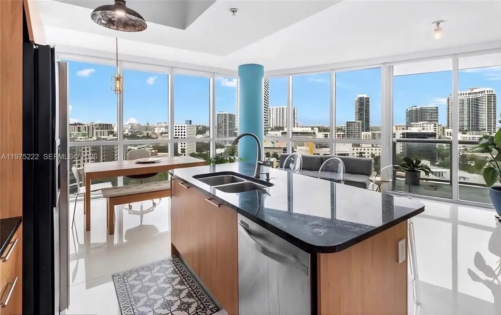 2 bedroom 2 bath Residential Lease for rent at 480 NE 30th # 1607, Miami FL 33137