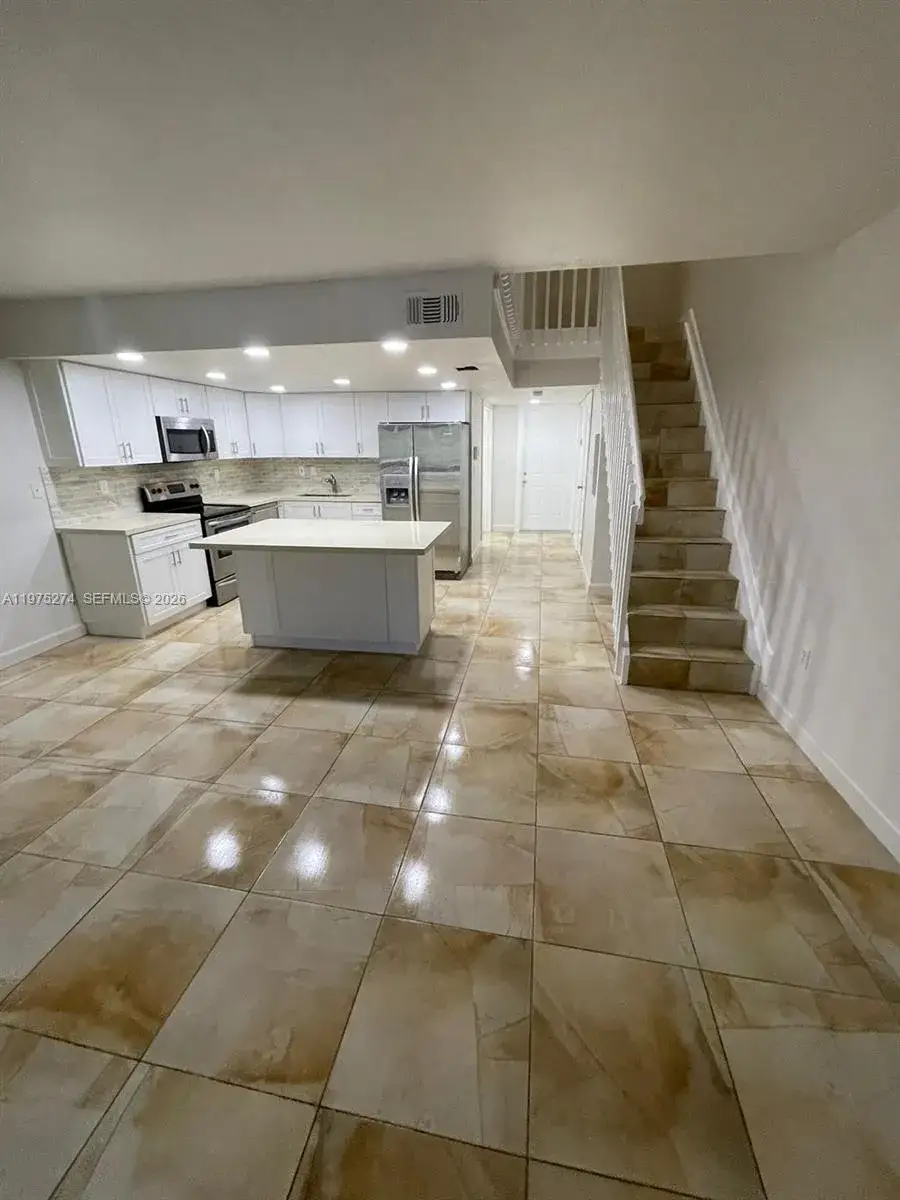 3 bedroom 2 bath Residential Lease for rent at 13037 SW 88th Ln # 204A, Miami FL 33186
