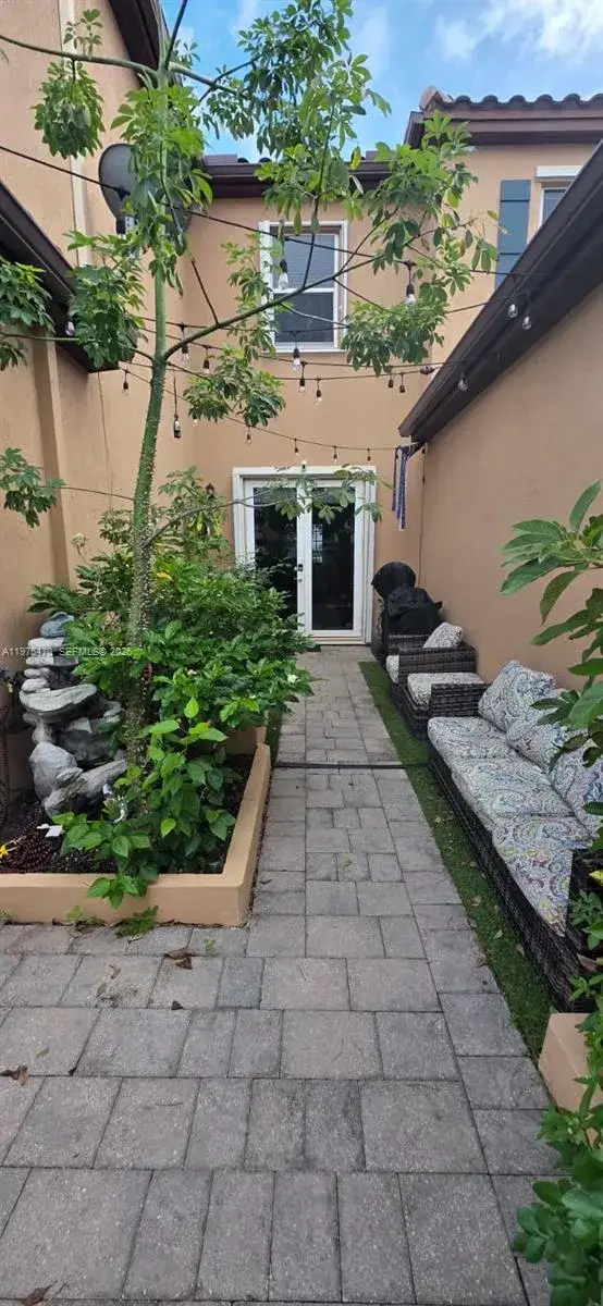 3 bedroom 2 bath Residential for sale at 17135 SW 96 ST, Miami FL 33196