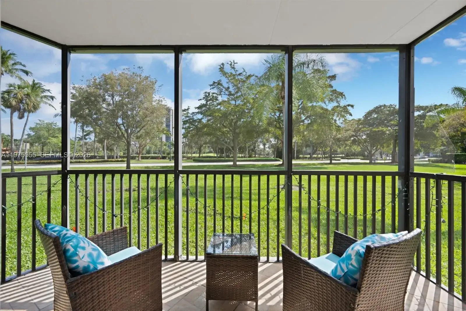 2 bedroom 2 bath Residential Lease for rent at 3101 N Country Club Dr # 105, Aventura FL 33180