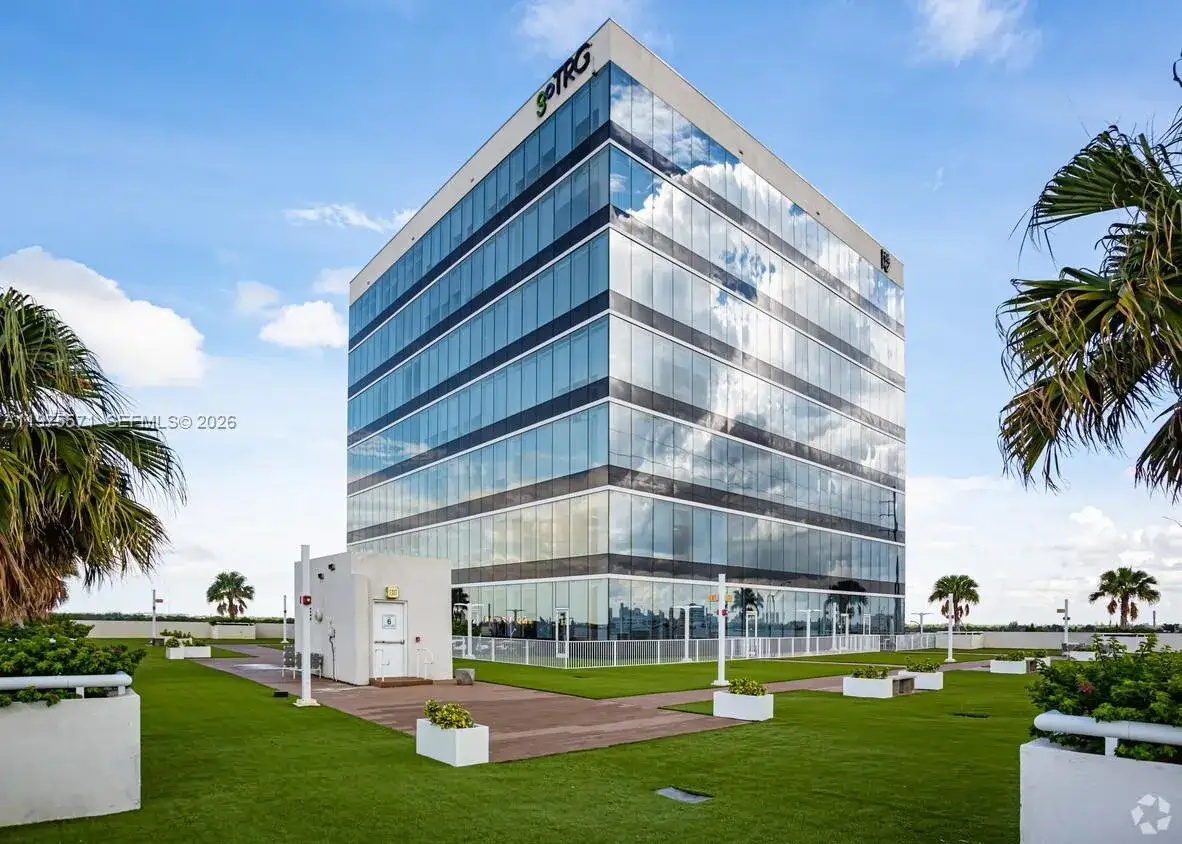 Commercial Sale for sale at 20200 West Dixie Hwy # 809, Miami FL 33180