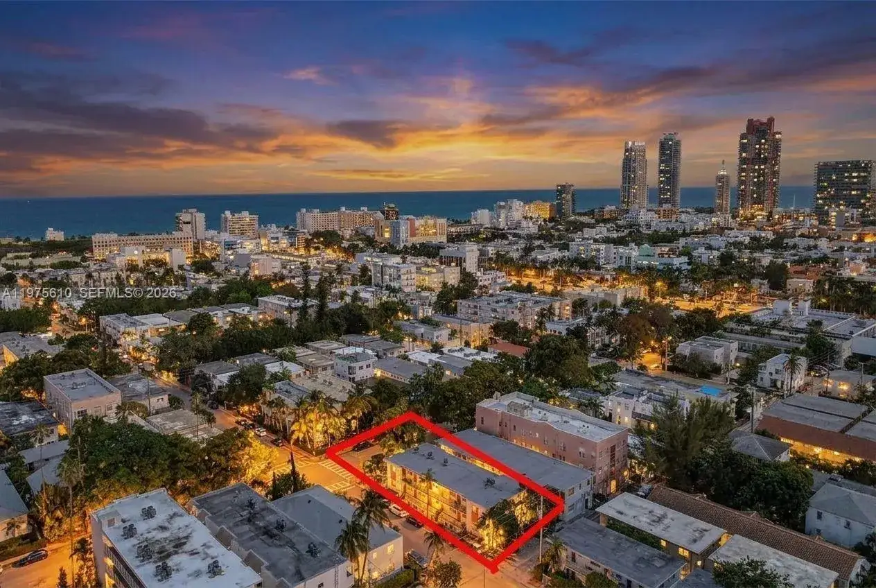 Commercial Sale for sale at 1000 7th St, Miami Beach FL 33139