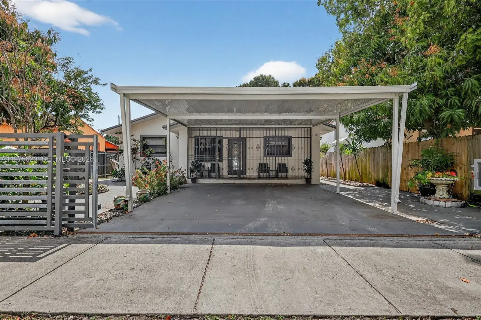 3 bedroom 3 bath Residential for sale at 834 NW 115th St, Miami FL 33168