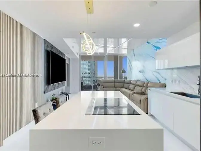 1 bedroom 2 bath Residential Lease for rent at 851 NE 1st Ave # 3000, Miami FL 33132