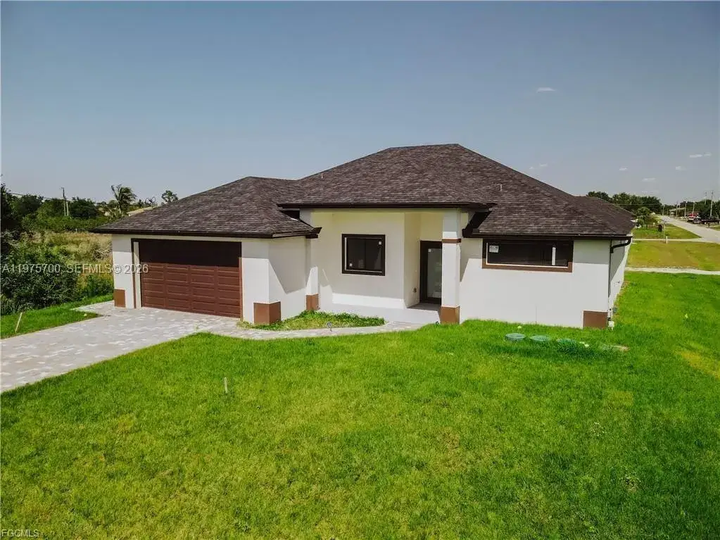 3 bedroom 2 bath Residential for sale at 4705 diane ave, Lehigh Acres FL 33976
