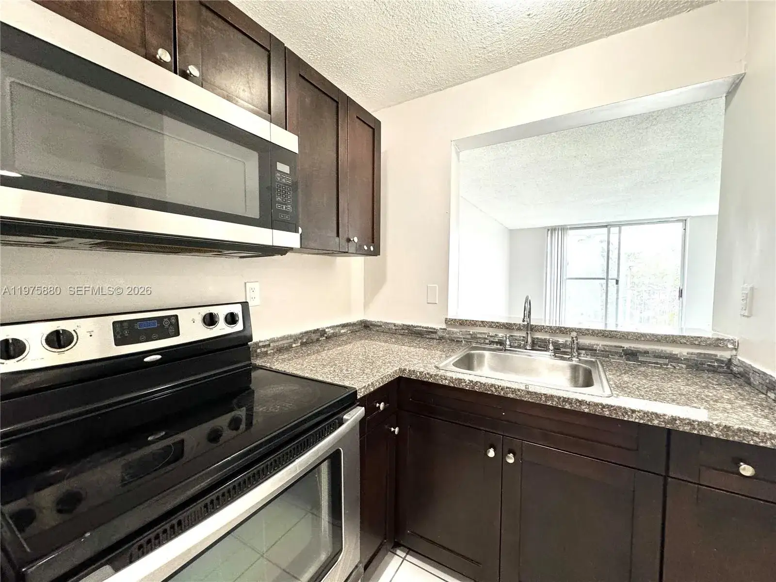 1 bedroom 1 bath Residential for sale at 484 NW 165th St Rd # 411, Miami FL 33169