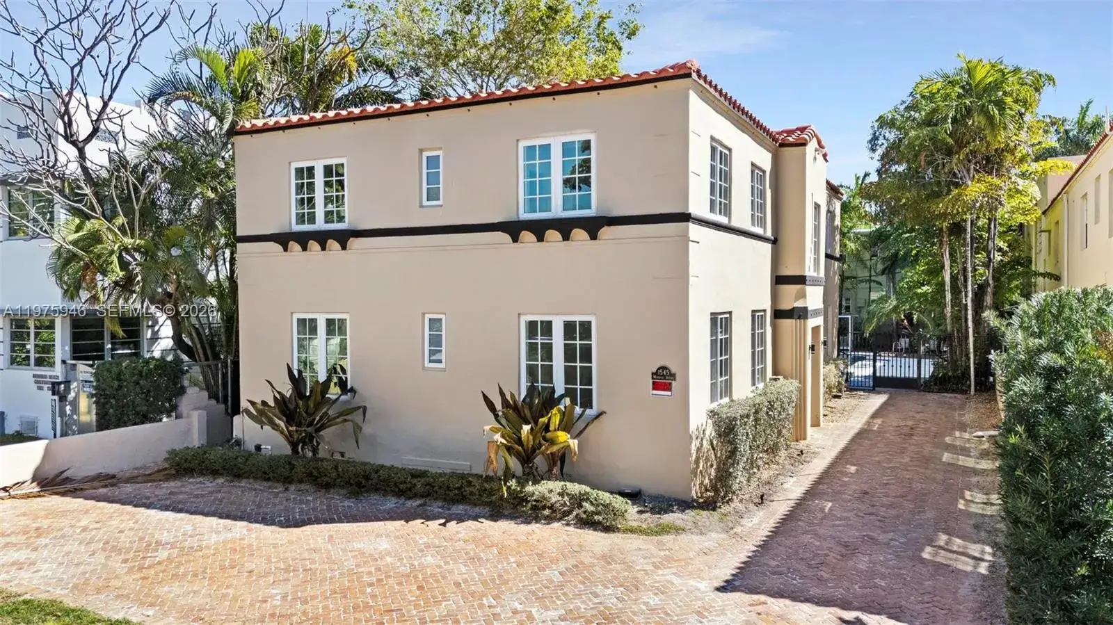 4 bedroom 4 bath Residential for sale at 1545 Meridian Ave, Miami Beach FL 33139