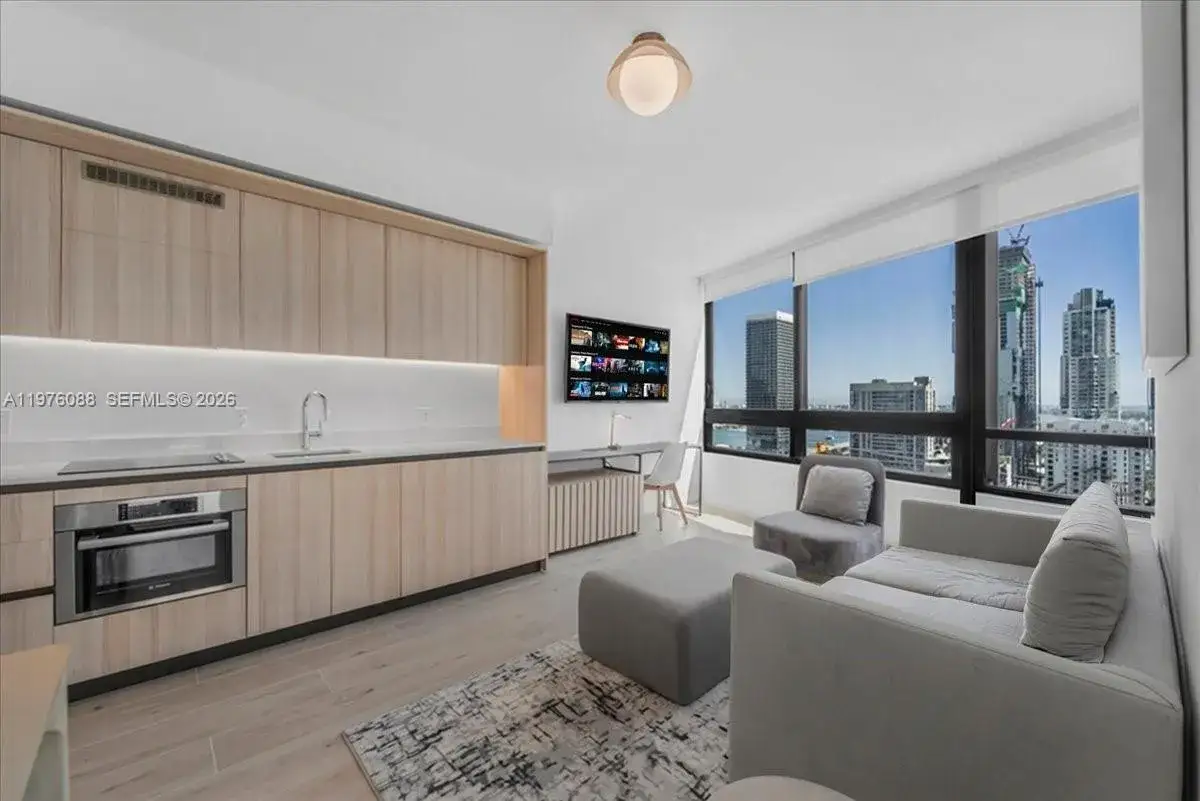 1 bedroom 1 bath Residential for sale at 225 N Miami # 3009, Miami FL 33128