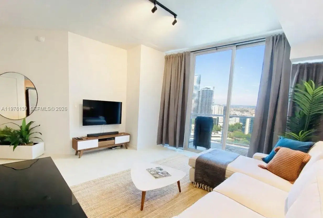 1 bedroom 1 bath Residential for sale at 3301 NE 1st Ave # H1608, Miami FL 33137