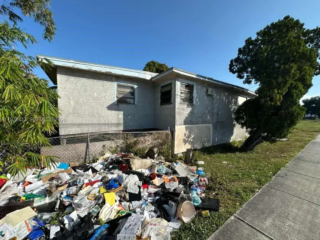 3 bedroom 1 bath Residential for sale at 640 Palm Beach Rd, South Bay FL 33493