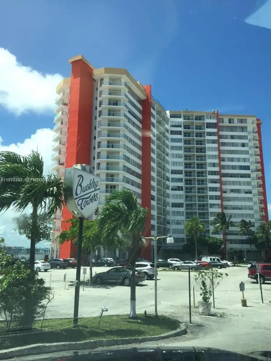1 bedroom 1 bath Residential Lease for rent at 1301 NE Miami Gardens Dr # 701W, Miami FL 33179