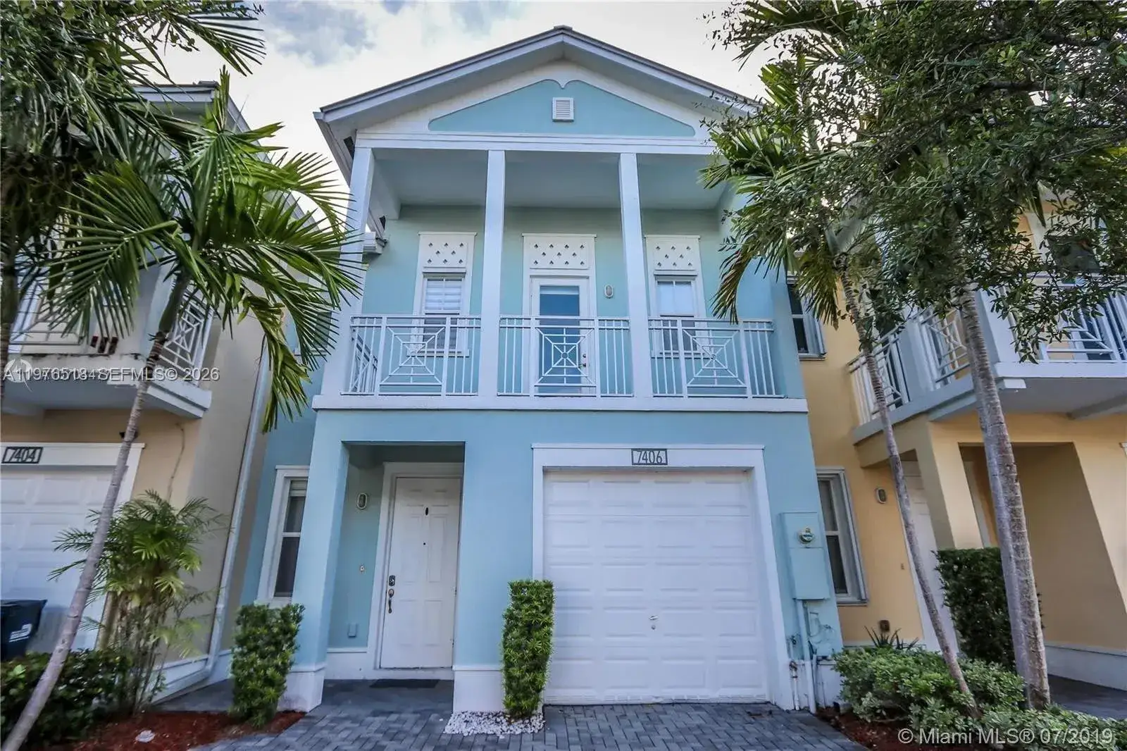 3 bedroom 3 bath Residential for sale at 7406 NW 108th Path, Doral FL 33178