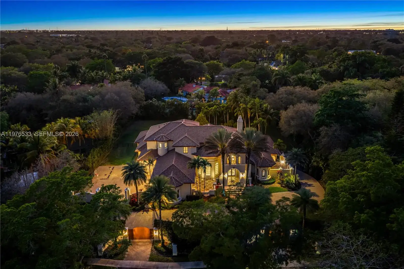7 bedroom 7 bath Residential for sale at 11400 SW 67th Ave, Pinecrest FL 33156