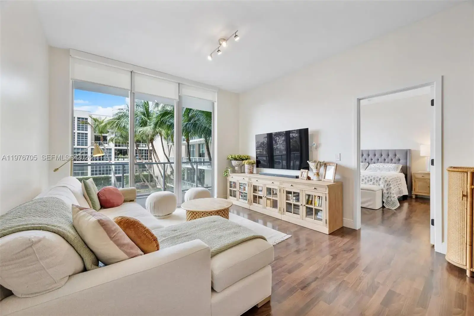 2 bedroom 2 bath Residential for sale at 3470 E Coast Ave # H0908, Miami FL 33137