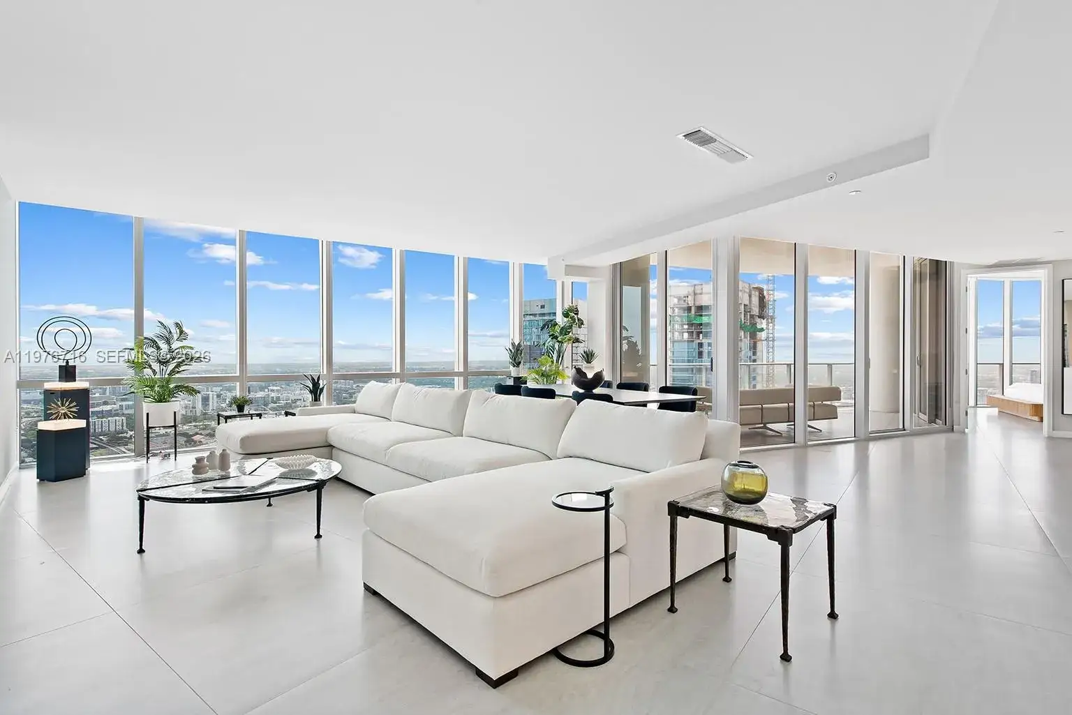 4 bedroom 5 bath Residential Lease for rent at 851 NE 1st Ave # 5402, Miami FL 33132