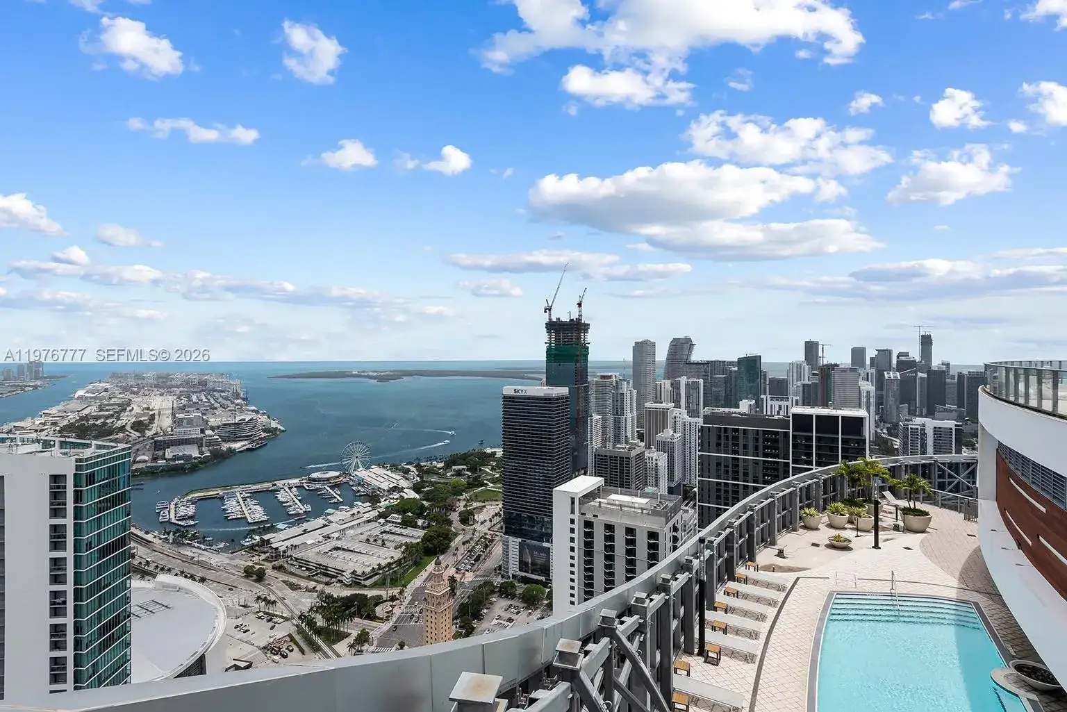 4 bedroom 5 bath Residential Lease for rent at 851 NE 1st Ave # 5700, Miami FL 33132