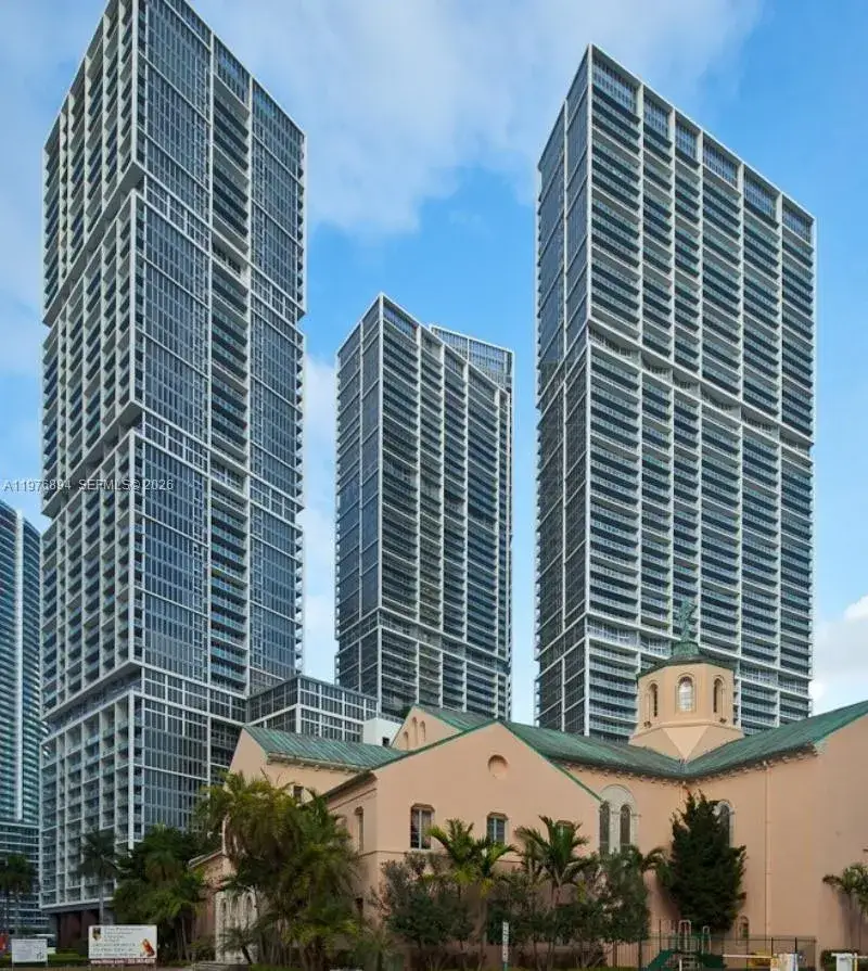 2 bedroom 2 bath Residential Lease for rent at 495 Brickell Ave # 5310, Miami FL 33131