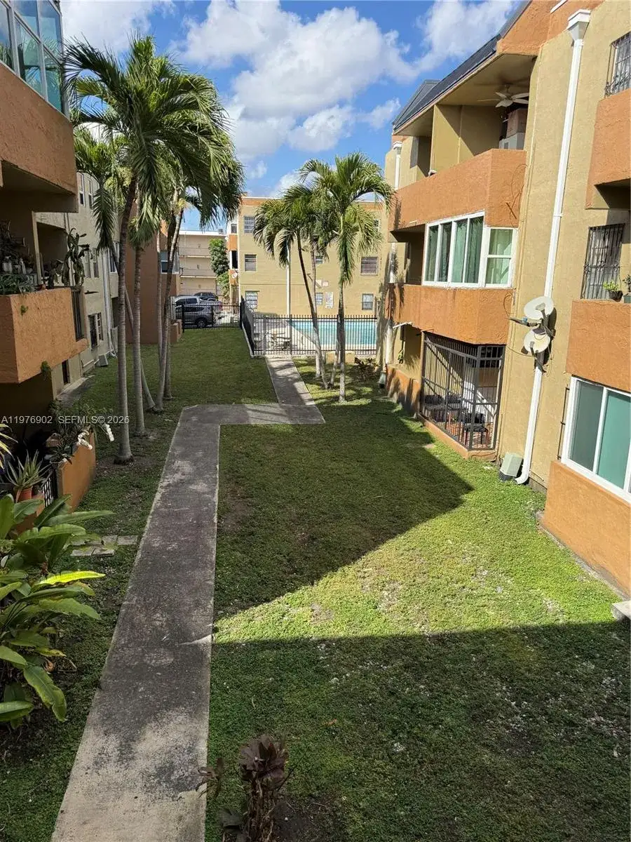 2 bedroom 1 bath Residential for sale at 6070 W 18th Ave # 209, Hialeah FL 33012