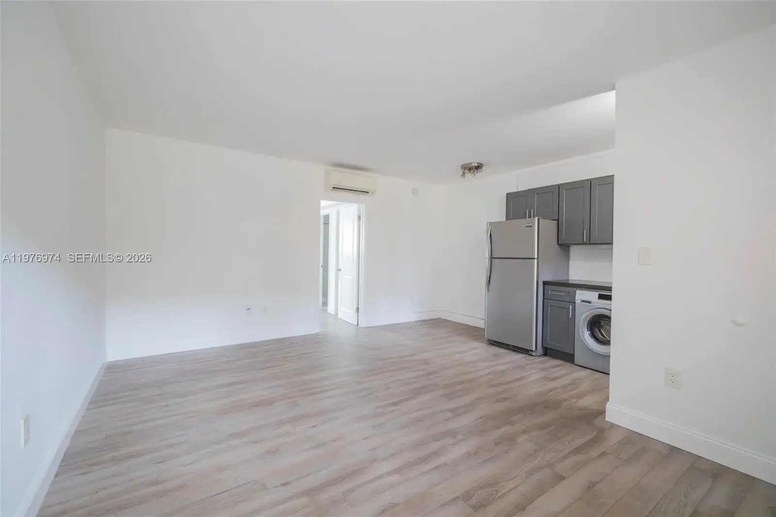 1 bedroom 1 bath Residential Lease for rent at 7901 SW 64th Ave # 2, South Miami FL 33143