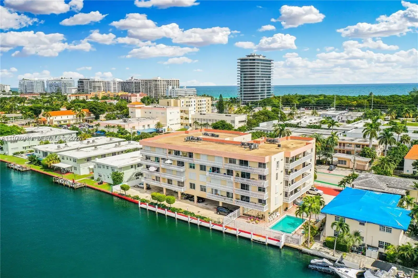 2 bedroom 2 bath Residential for sale at 8530 Byron Ave # 402, Miami Beach FL 33141