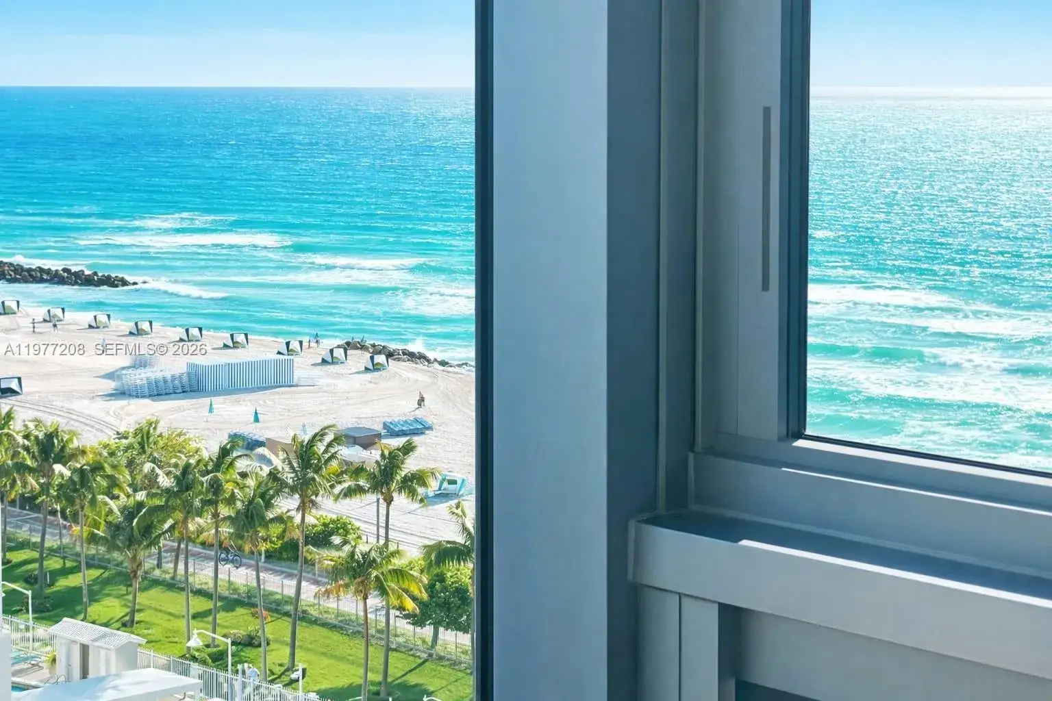 2 bedroom 1 bath Residential for sale at 2655 Collins Ave # 1407, Miami Beach FL 33140