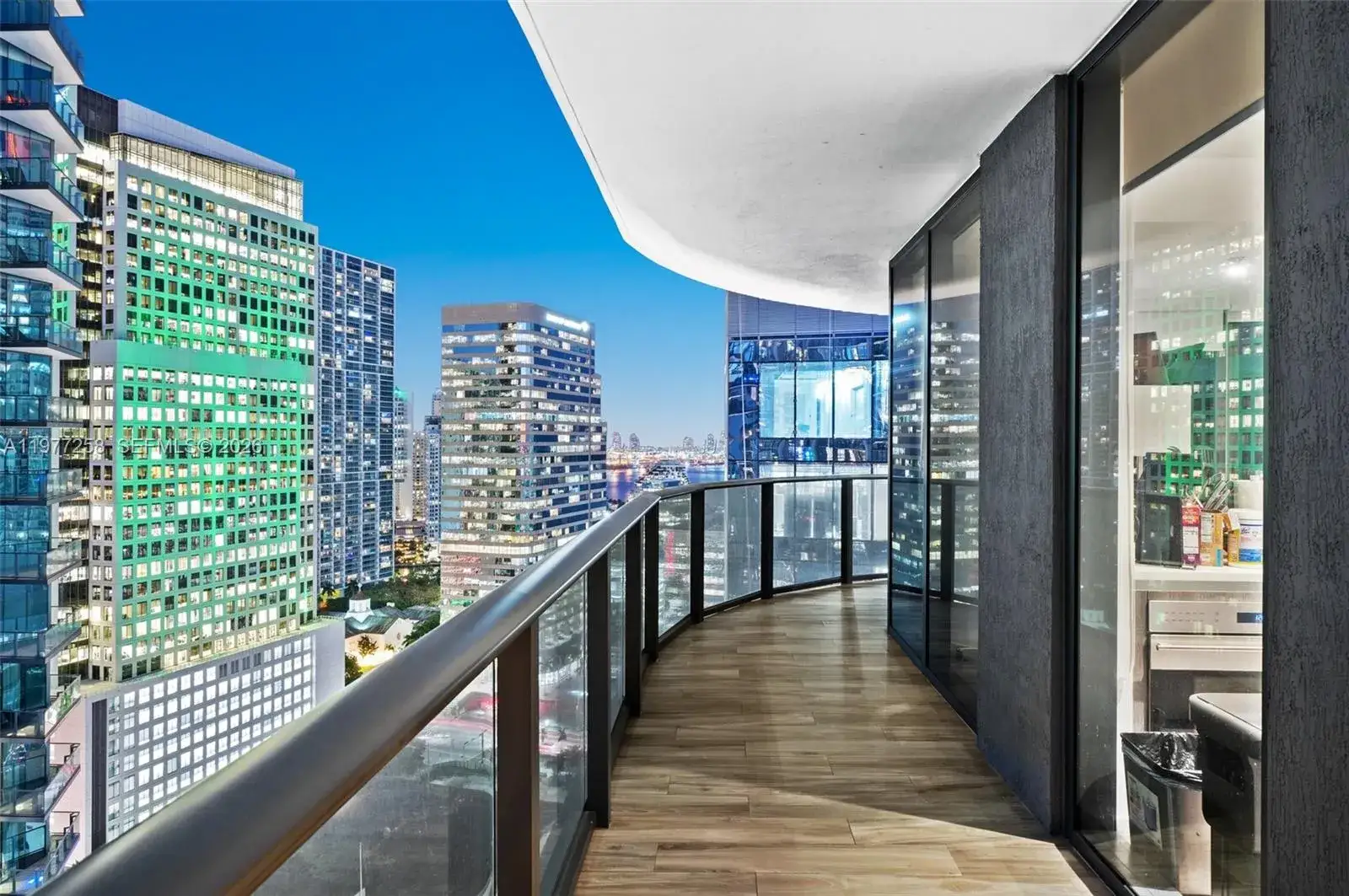 2 bedroom 2 bath Residential for sale at 801 S Miami Ave # 2705, Miami FL 33130