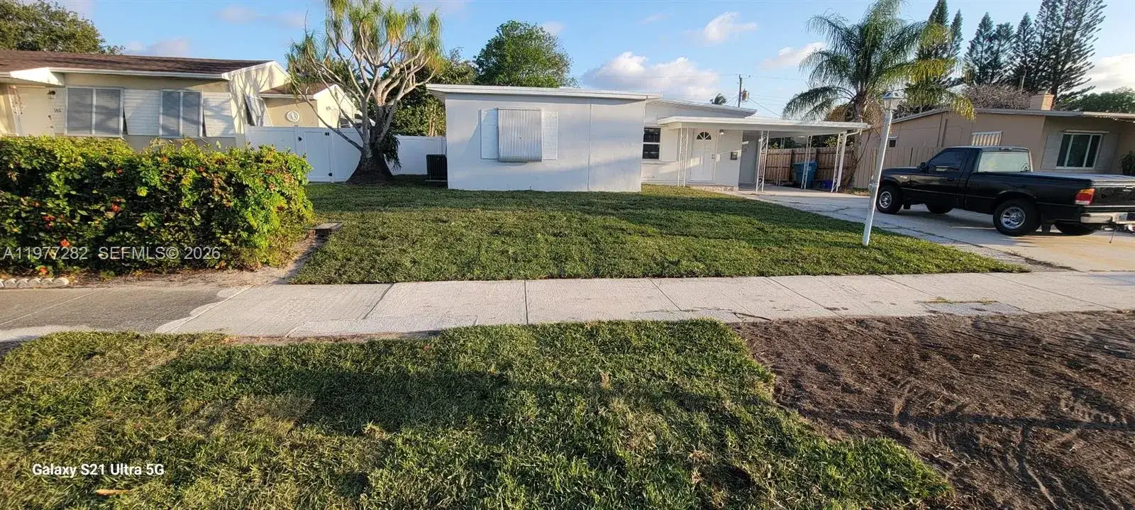 3 bedroom 2 bath Residential for sale at 142 SE 4th Ave, Boynton Beach FL 33435