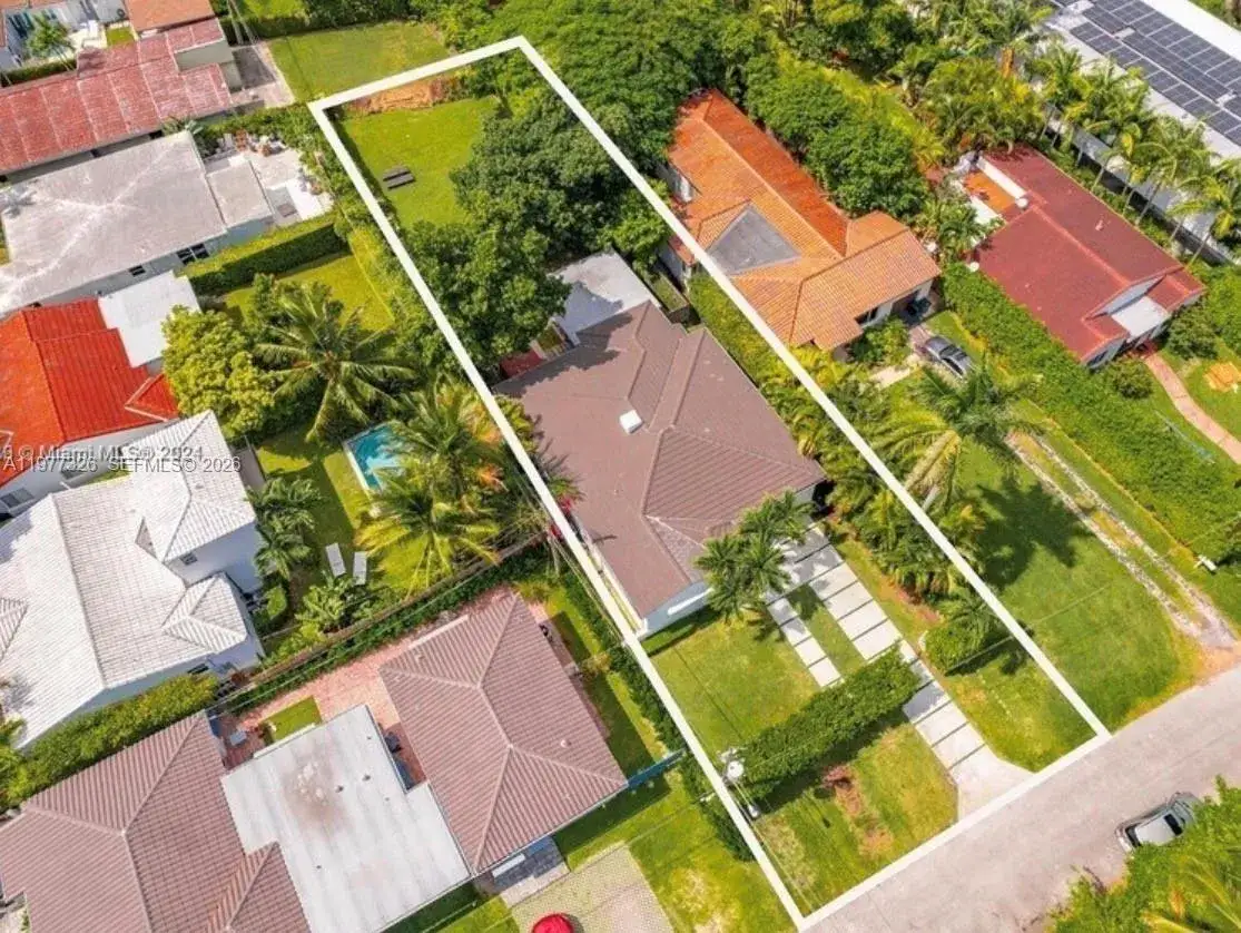 3 bedroom 2 bath Residential Lease for rent at 5120 Cherokee Ave, Miami Beach FL 33140