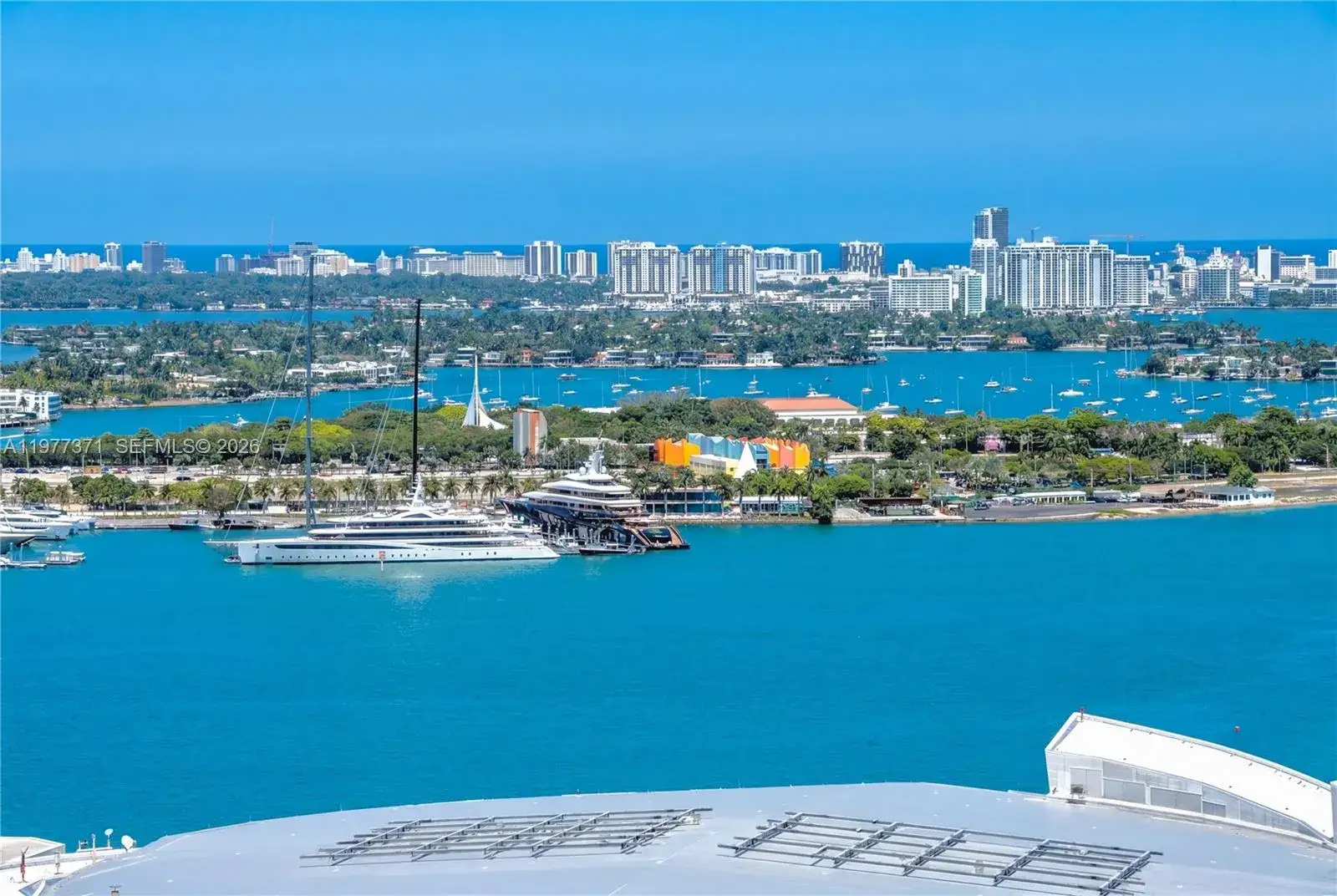 1 bedroom 1 bath Residential for sale at 159 NE 6th St # 2711, Miami FL 33132