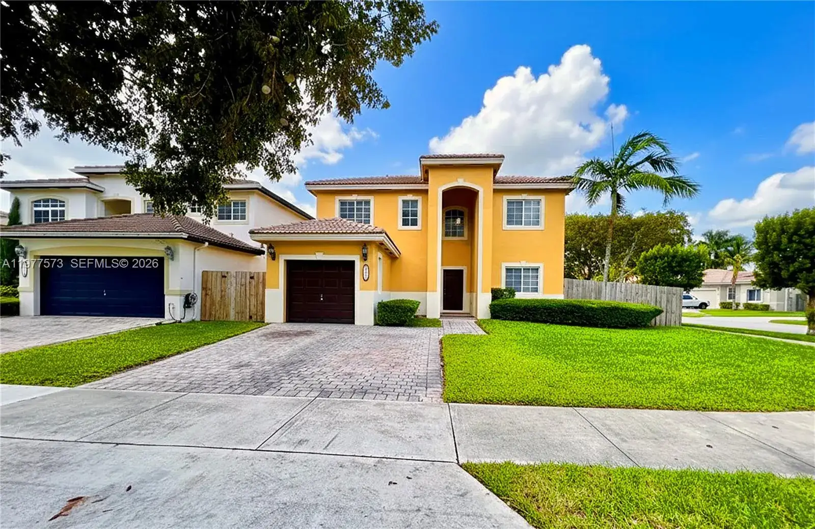 3 bedroom 2 bath Residential for sale at 20830 SW 90th Pl, Cutler Bay FL 33189