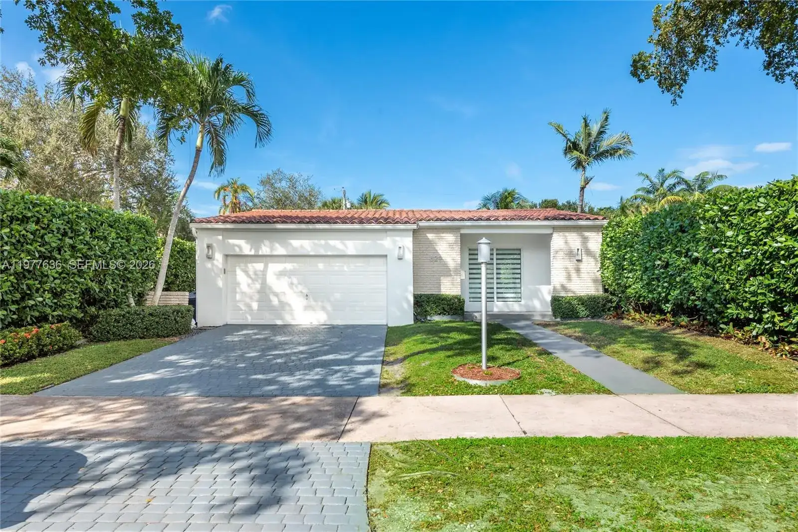 3 bedroom 2 bath Residential for sale at 829 Malaga Ave, Coral Gables FL 33134