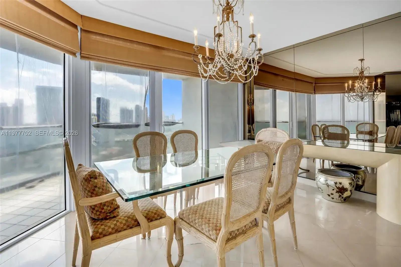 2 bedroom 2 bath Residential for sale at 19707 Turnberry Way # 22H, Aventura FL 33180