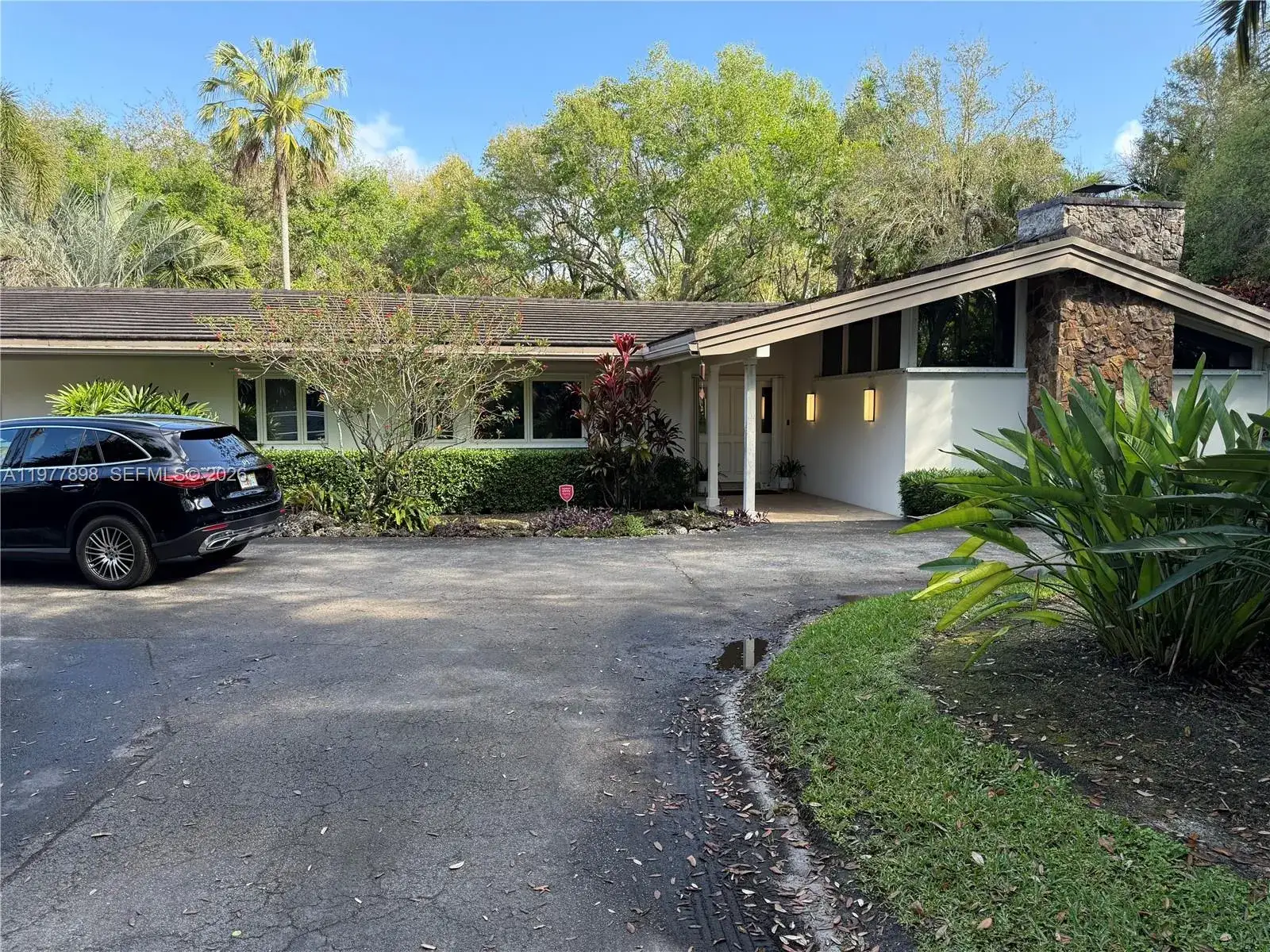 5 bedroom 5 bath Residential Lease for rent at 6399 SW 100th St, Pinecrest FL 33156