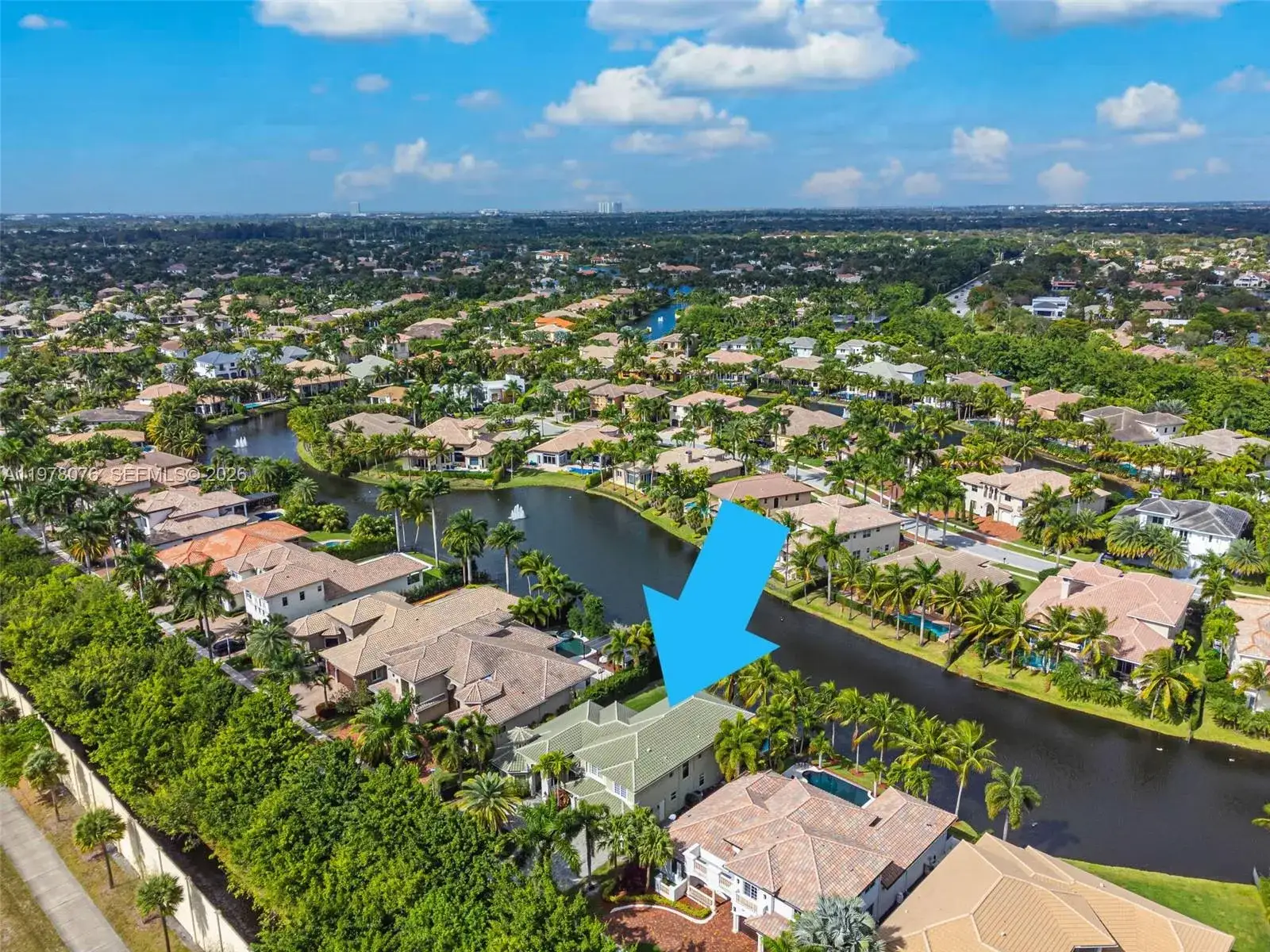 5 bedroom 4 bath Residential for sale at 10221 Blue Palm St, Plantation FL 33324