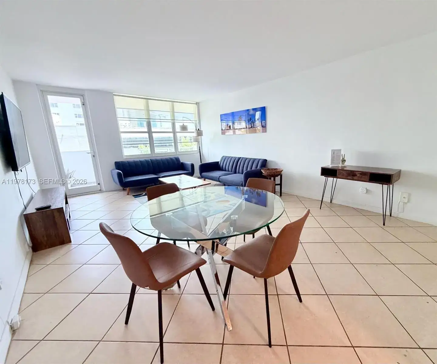 1 bedroom 1 bath Residential Lease for rent at 100 Lincoln Rd # 441, Miami Beach FL 33139