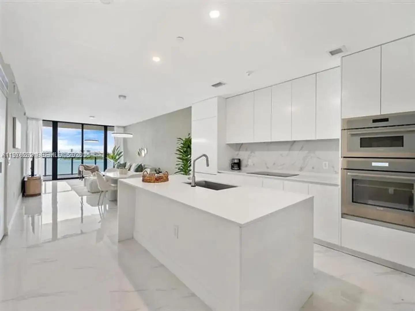 3 bedroom 3 bath Residential for sale at 700 NE 24TH ST # 606, Miami FL 33137