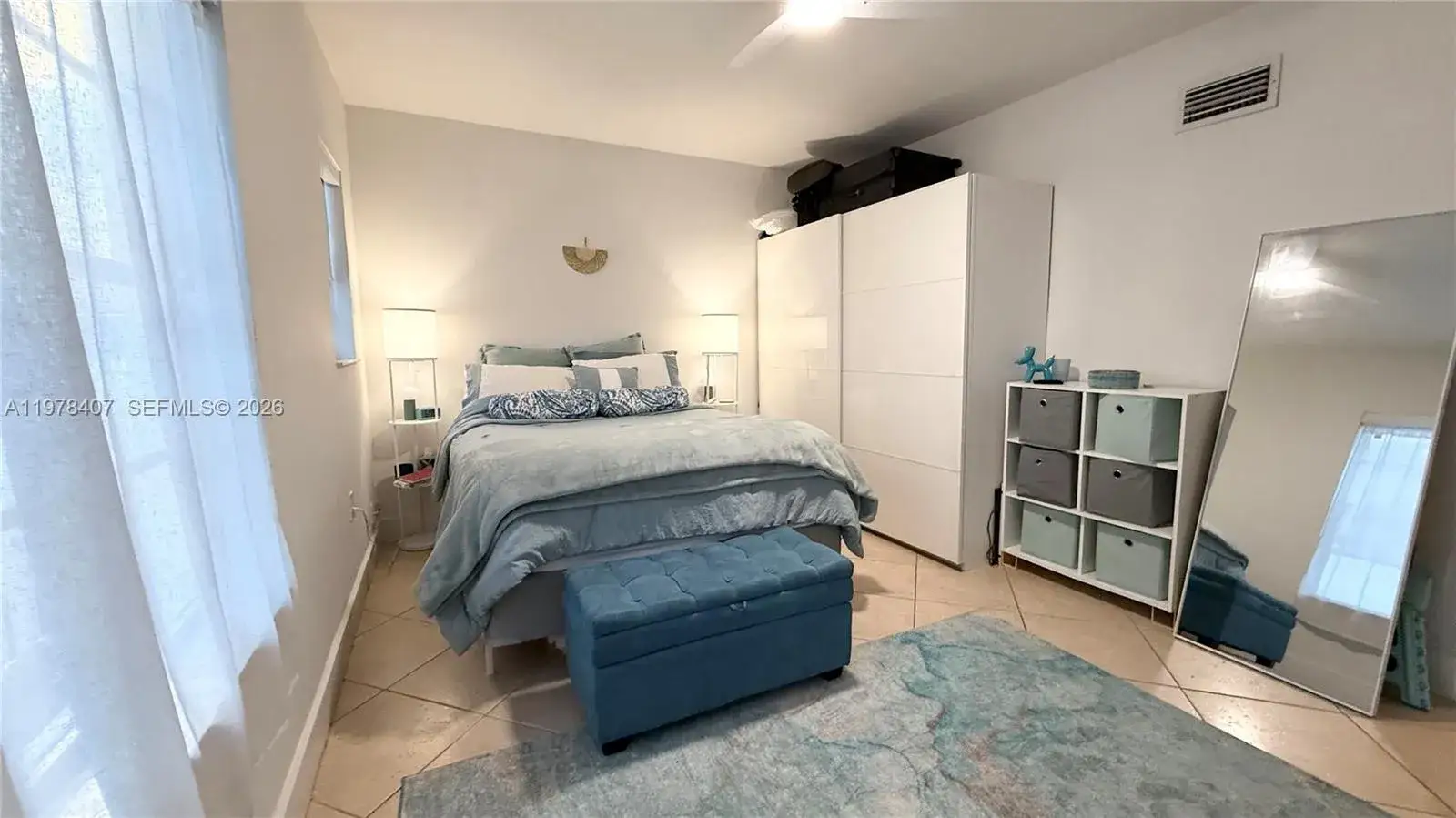 1 bedroom 1 bath Residential Lease for rent at 1337 Euclid Ave # 104, Miami Beach FL 33139