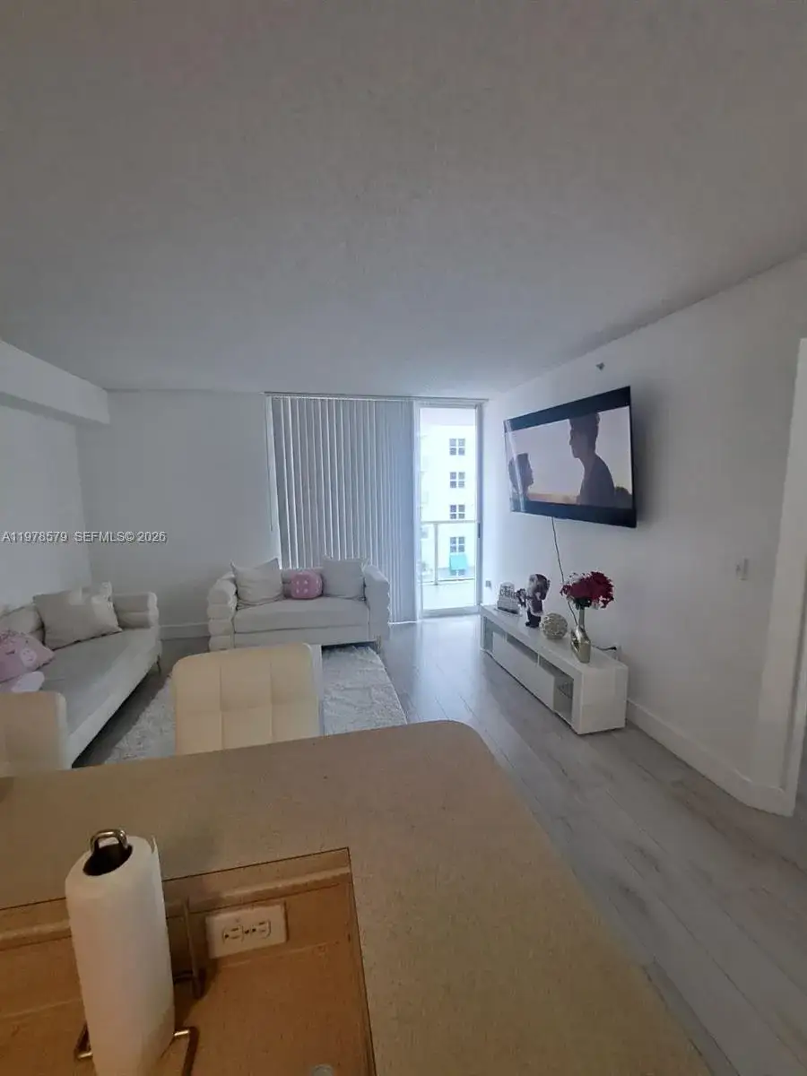 1 bedroom 1 bath Residential for sale at 5077 NW 7th St # 912, Miami FL 33126