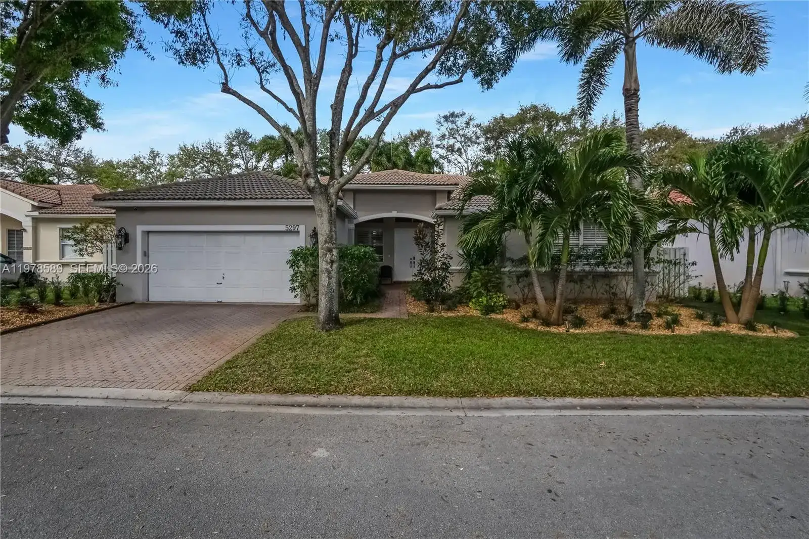 3 bedroom 2 bath Residential for sale at 5297 SW 34th Way, Hollywood FL 33312